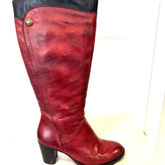 Red and Black Leather Boots - Picture 5 of 6